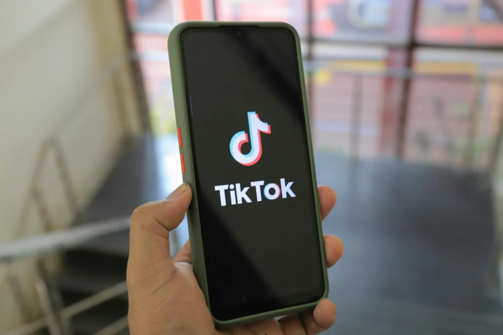 Tiktok watch and earn app download latest version
