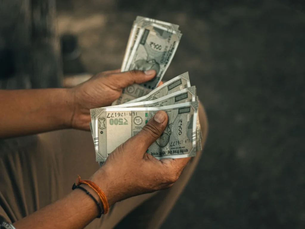 1 United States Dollar to Indian Rupee exchange rate