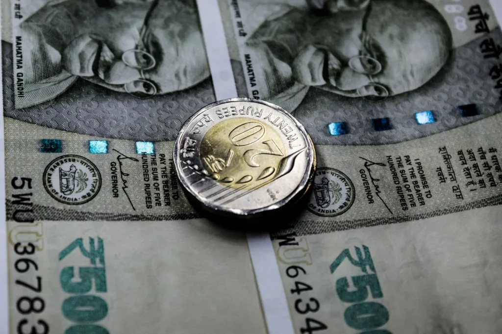 Timing currency exchange for best rates